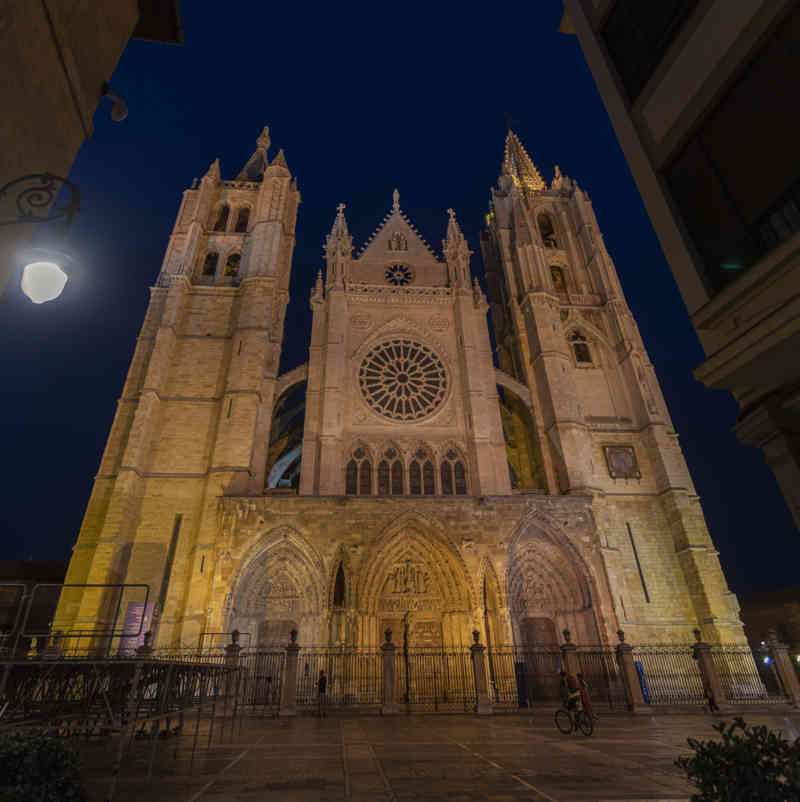León 026 - catedral de Santa María de León.jpg